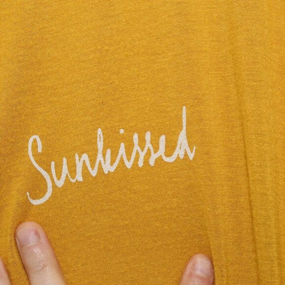 Sadie and Sage Sunkissed Tie Front Shirt Size Medium - Picture 2 of 5